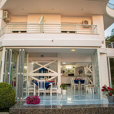 Sunset Gl فلورا